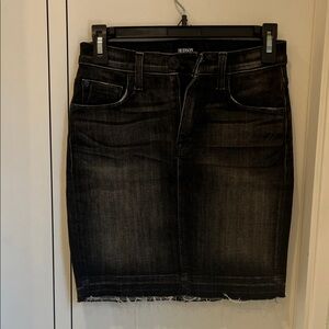 Hudson Jeans Black Washed Denim Pencil Skirt with Frayed Hem Size 24